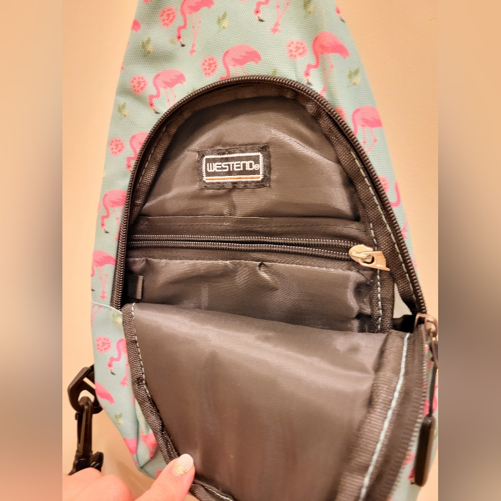 Sling backpack - Picture 3 of 3